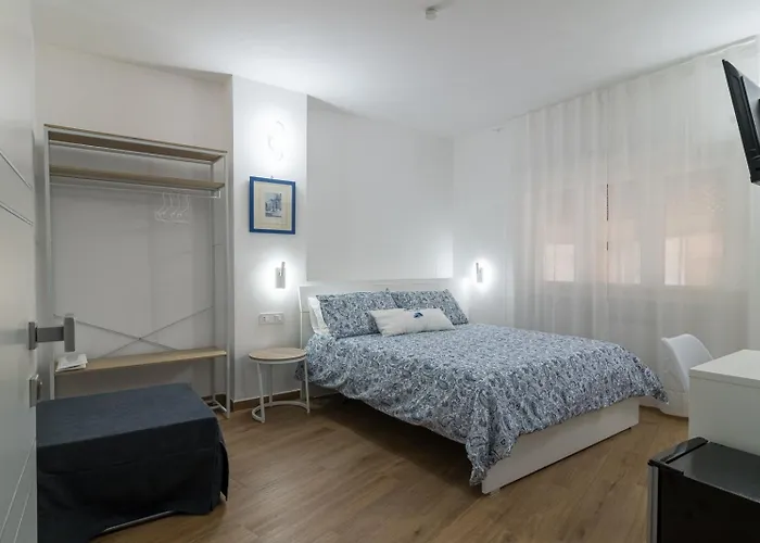 Joseph's House בית הארחה *