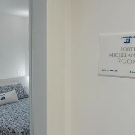 Joseph's House Pensión *