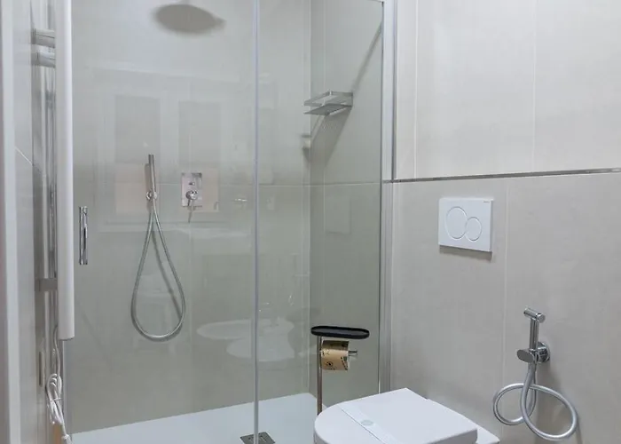 Joseph's House Гостевой дом Чивитавеккья