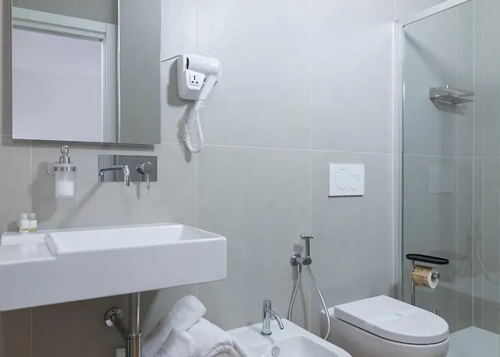 Joseph's House Чивитавеккья